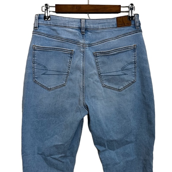 AEO • High Rise Mom Jean - Picture 3 of 8